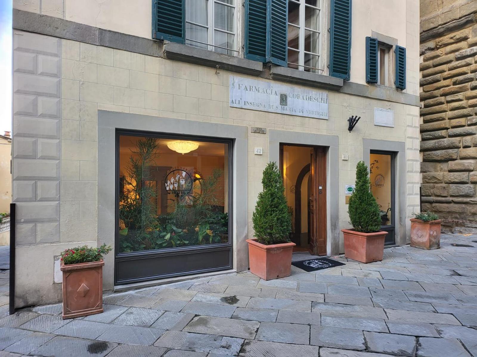 Hotel Logge Dei Mercanti Monte San Savino Exterior photo
