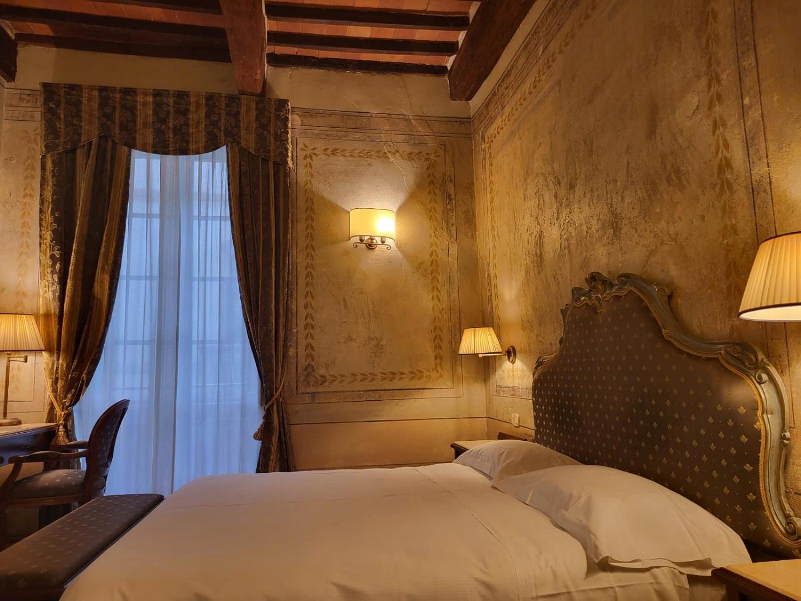 Hotel Logge Dei Mercanti Monte San Savino Exterior photo