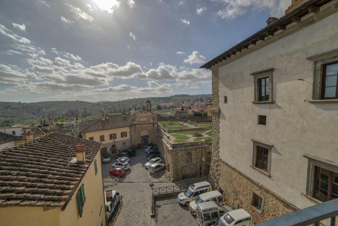 Hotel Logge Dei Mercanti Monte San Savino Exterior photo